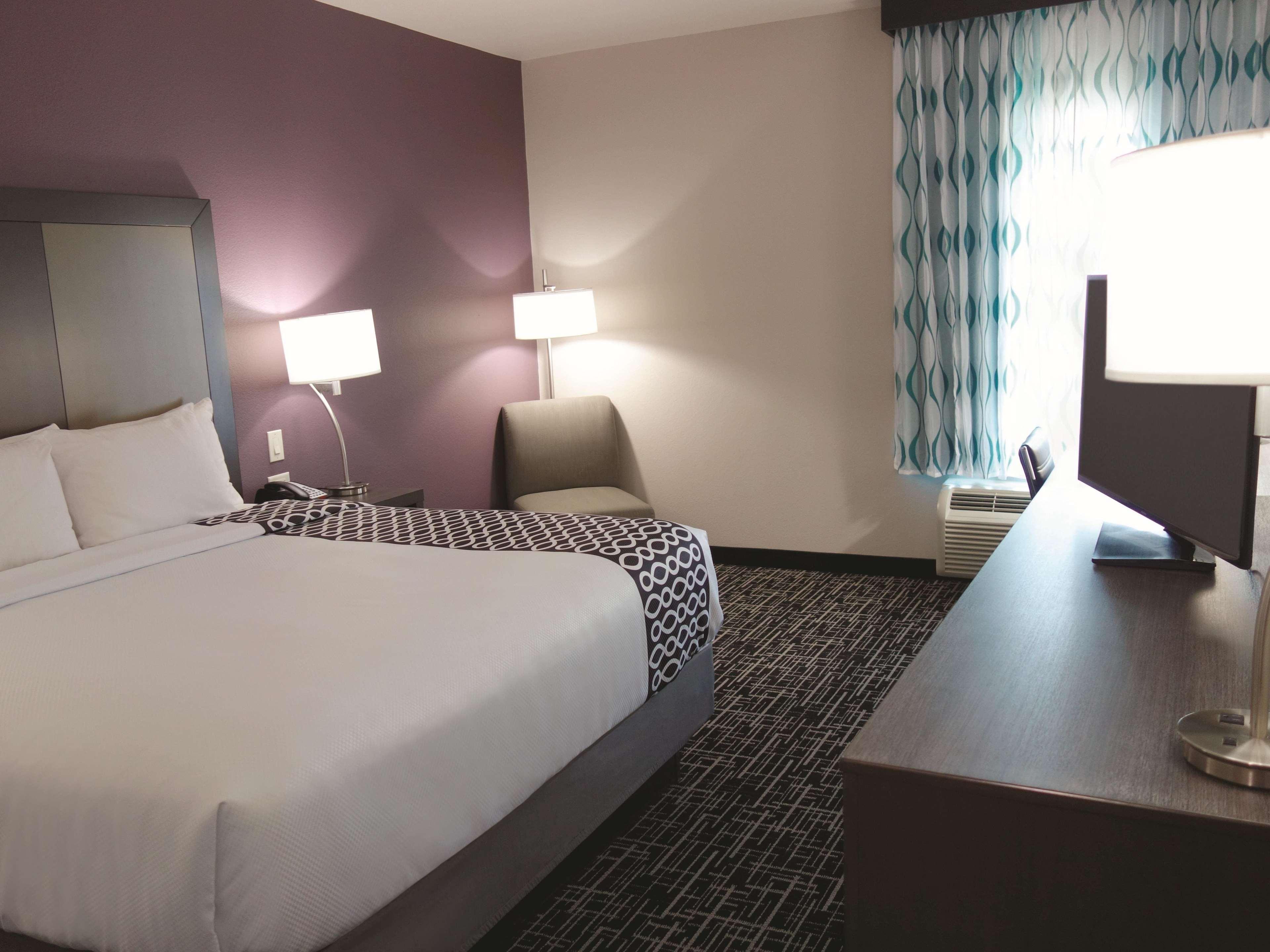 Hotel La Quinta By Wyndham Pampa Extérieur photo