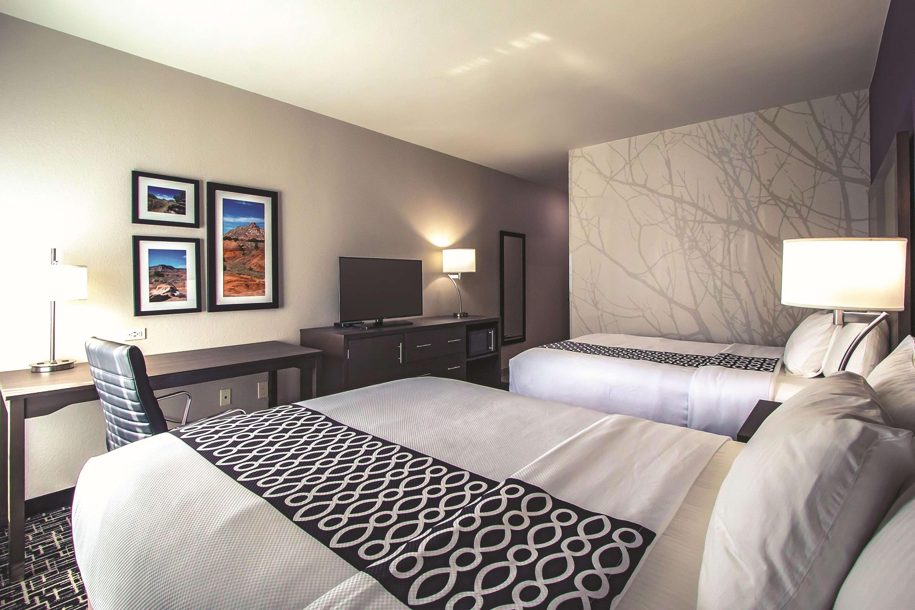 Hotel La Quinta By Wyndham Pampa Extérieur photo