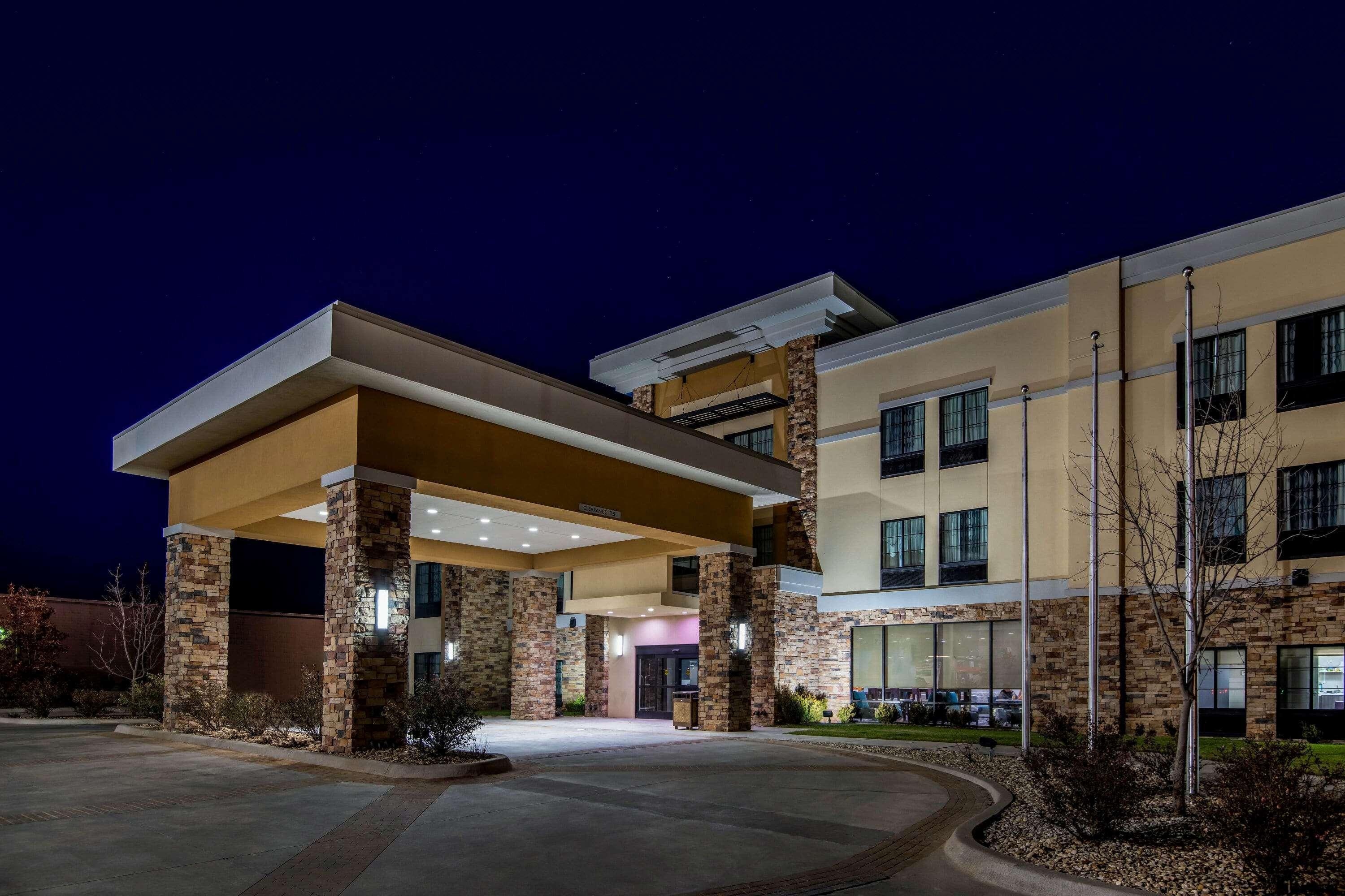 Hotel La Quinta By Wyndham Pampa Extérieur photo