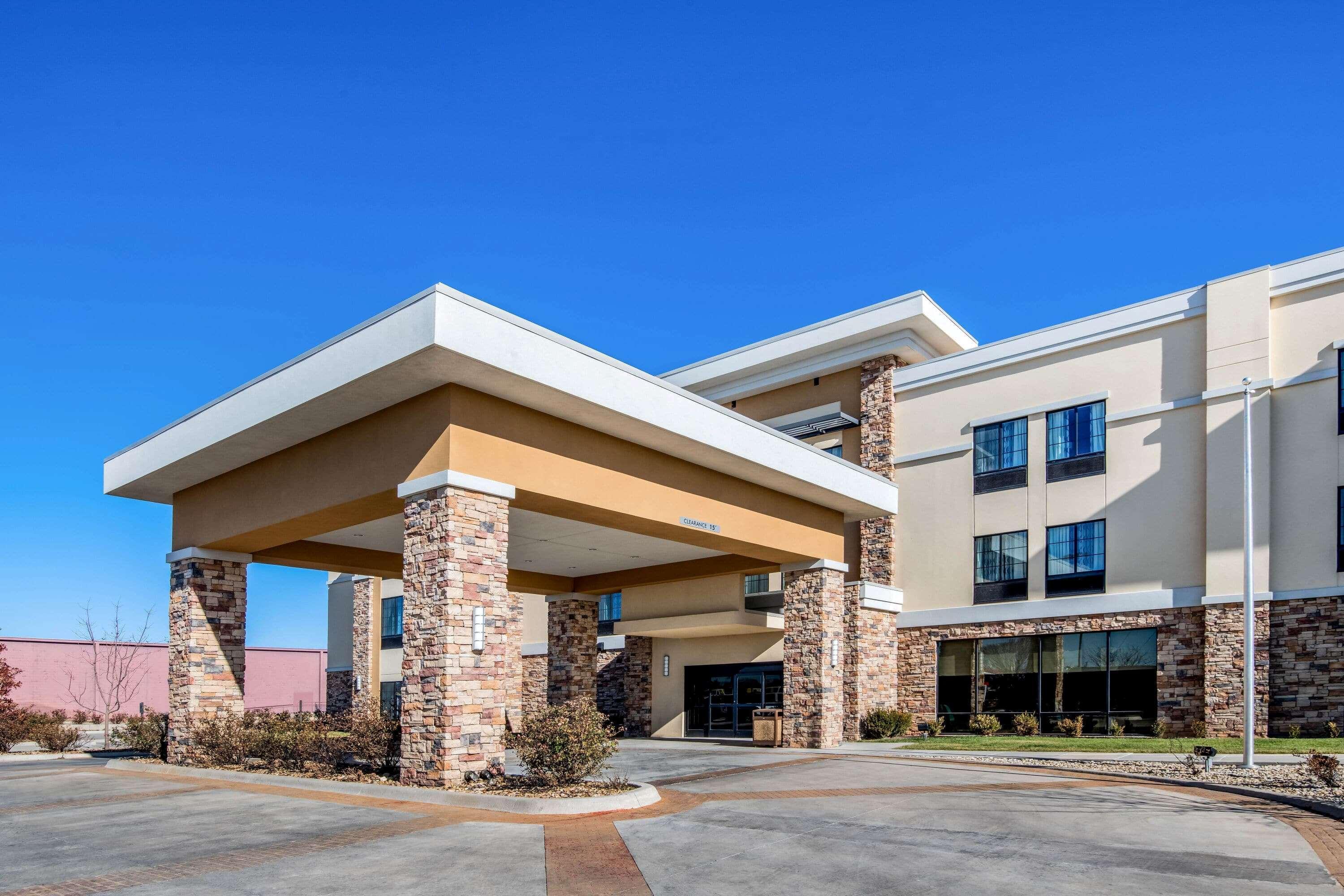 Hotel La Quinta By Wyndham Pampa Extérieur photo